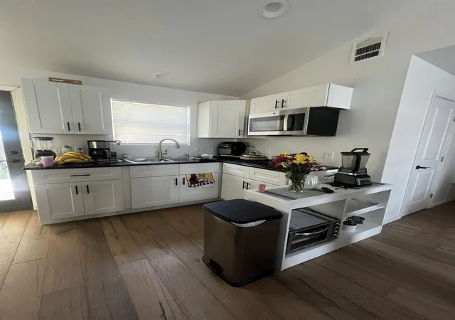 2nd image of 204 E Carpenter Ave, Copperas Cove, TX 76522 | MLS# 2345757