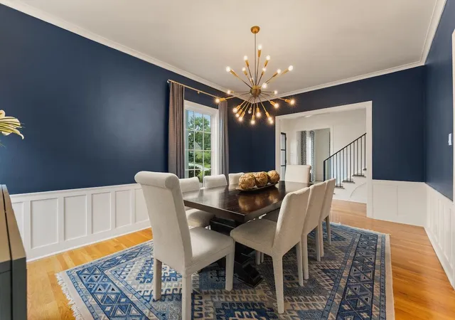 Photo 4 of Single family home for sale at 1015 Gaston Ave, Austin, TX 78703 | MLS# 9454830 | Listing updated on 2026-09-23