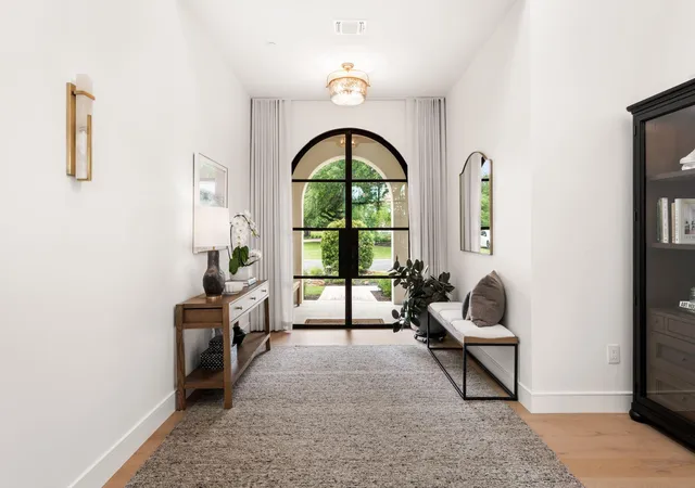 Photo 3 of Single family home for sale at 4401 Amarra Dr #17, Austin, TX 78735 | MLS# 4087759 | Listing updated on 2026-09-30