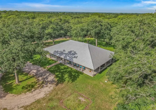 2nd image of 10250 Dogwood Trl, College Station, TX 77845 | MLS# 6582640