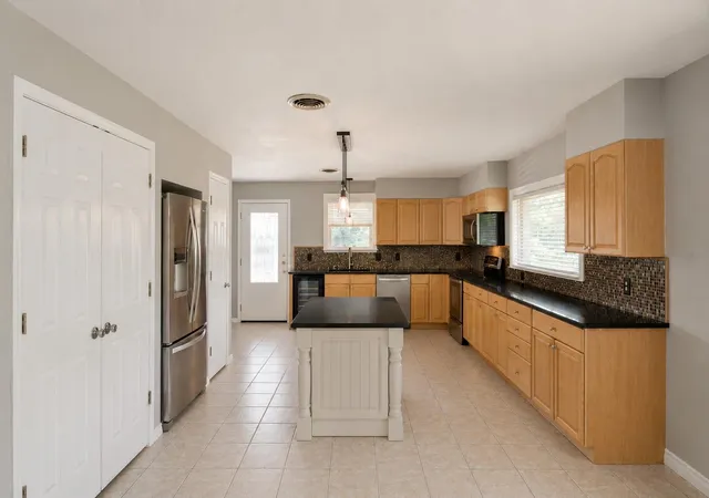 2nd image of 702 E Schubert St, Fredericksburg, TX 78624 | MLS# 2381460
