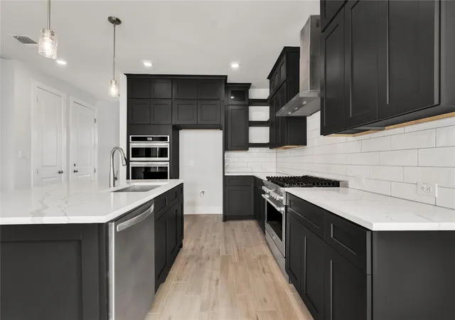 Photo 3 of Single family home for sale at 8516 Red Bottle Brush Rd, Lago Vista, TX 78645 | MLS# 8241664 | Listing updated on 2026-09-28