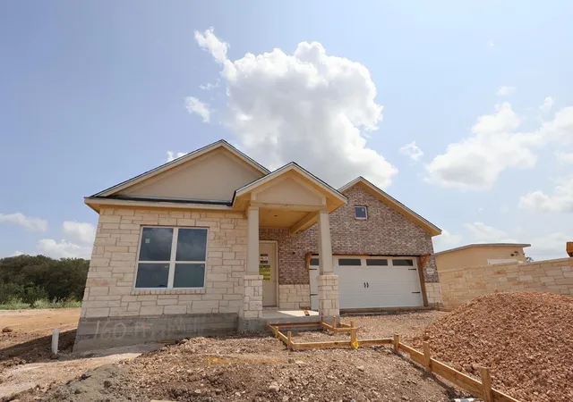 2nd image of 160 Champ Ave, Buda, TX 78610 | MLS# 4648732