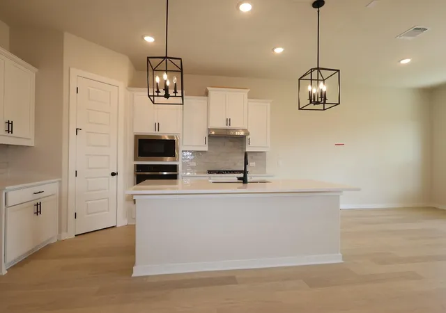 Photo 4 of Single family home for sale at 160 Champ Ave, Buda, TX 78610 | MLS# 4648732 | Listing updated on 2026-10-09