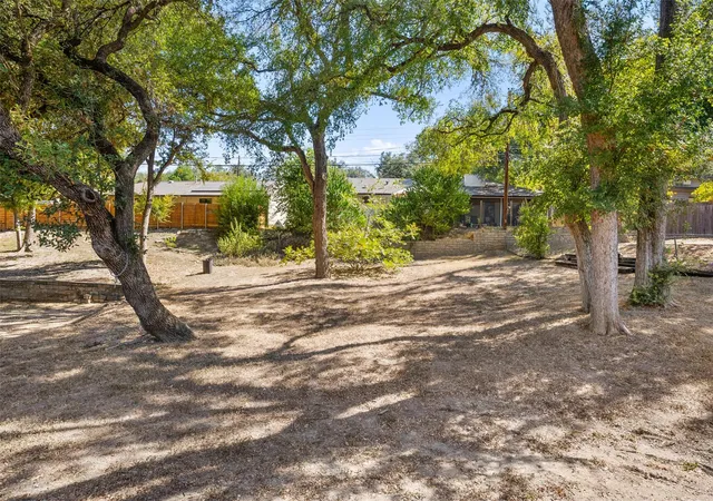 Photo 35 of Single family home for sale at 3103 Matador Dr, Austin, TX 78741 | MLS# 1548066 | Listing updated on 2026-06-28