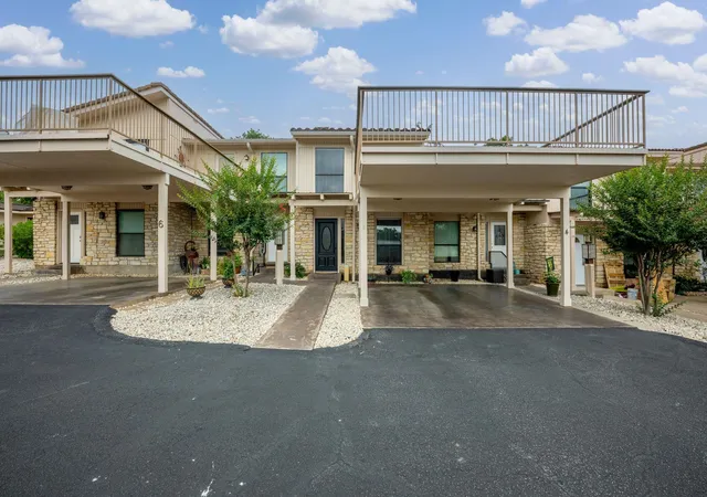 Homes for sale in Horseshoe Bay, TX | 105 Star #5, Horseshoe Bay, TX 78657 | MLS# 8686550