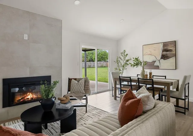 Photo 1 of Single family home for sale at 5400 Salem Hl Dr, Austin, TX 78745 | MLS# 7748842 | Listing updated on 2026-10-13