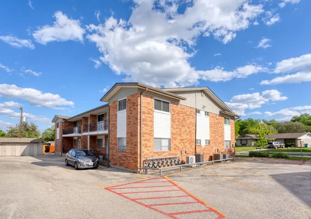 Photo 1 of Condo for sale at 201 W Silver Sands Dr #8, San Antonio, TX 78216 | MLS# 6928947 | Listing updated on 2026-09-08