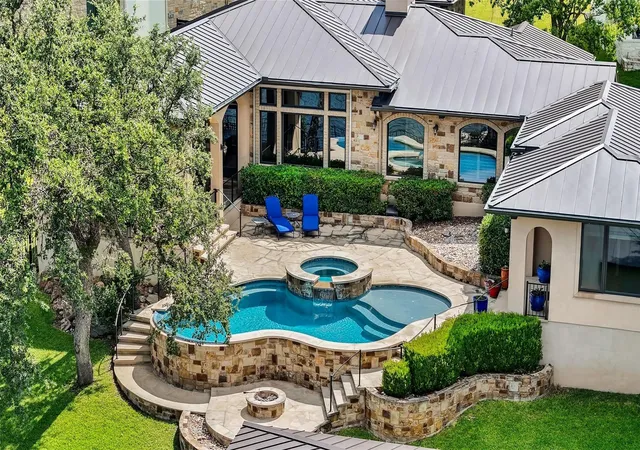 Photo 4 of Single family home for sale at 3612 Pack Saddle Dr, Horseshoe Bay, TX 78657 | MLS# 9994250 | Listing updated on 2026-09-28