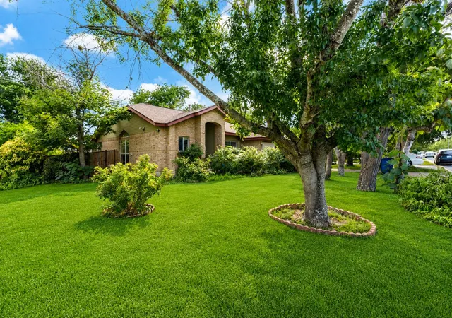 1st image of 5611 Meadow Crst, Austin, TX 78744 | MLS# 1450430