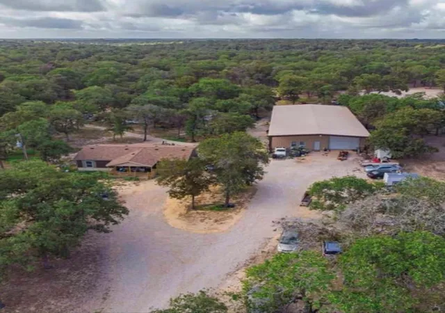 1st image of 153 Deep Woods Dr, Seguin, TX 78155 | MLS# 2401536