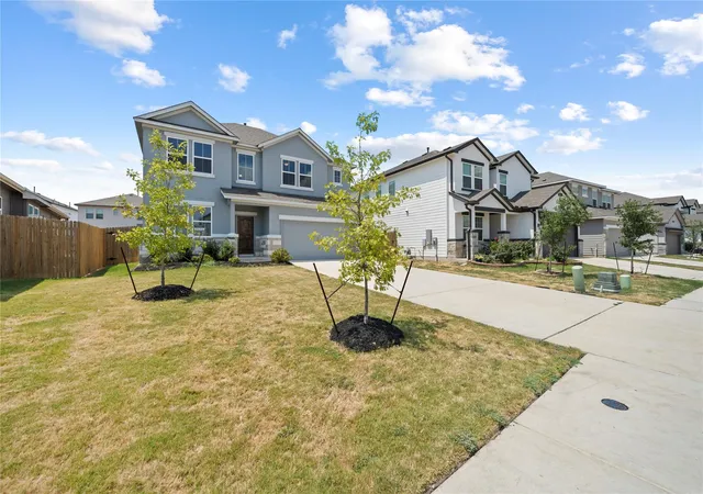 Photo 3 of Single family home for sale at 332 Stellar Wind Dr, Georgetown, TX 78628 | MLS# 5386171 | Listing updated on 2026-10-19