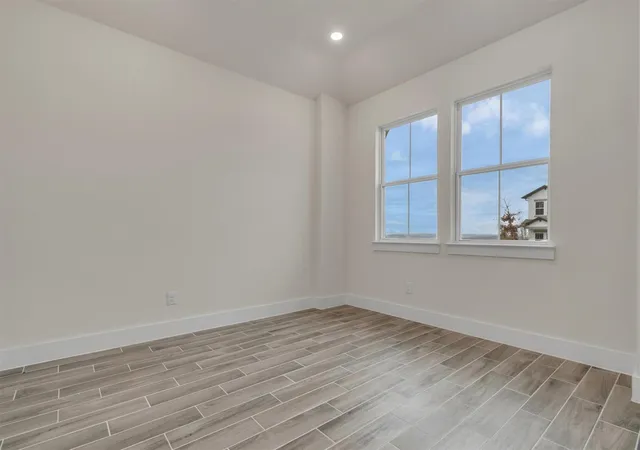 Photo 4 of Single family home for sale at 8502 Red Bottle Brush Rd, Lago Vista, TX 78645 | MLS# 9637903 | Listing updated on 2026-09-28