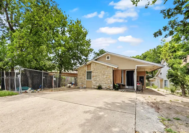 2nd image of 7307 Carver Ave, Austin, TX 78752 | MLS# 7799790