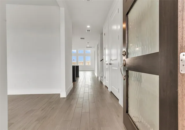 Photo 2 of Single family home for sale at 8515 Pine Muhly Dr, Lago Vista, TX 78645 | MLS# 2070335 | Listing updated on 2026-09-28