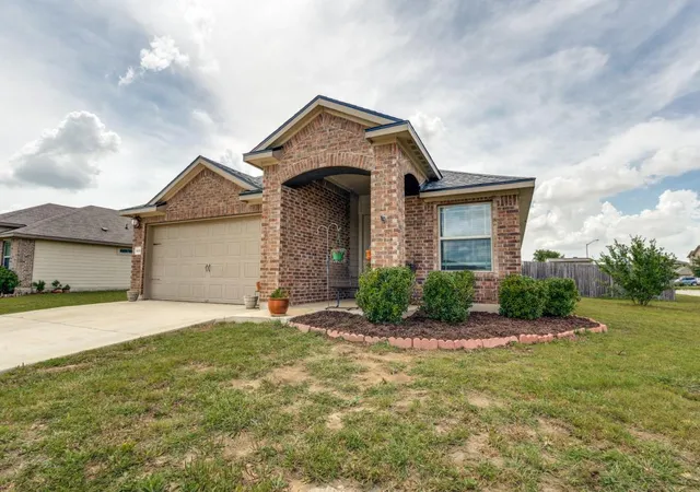 Photo 3 of Single family home for sale at 1618 Woodlands Dr, Kyle, TX 78640 | MLS# 5494428 | Listing updated on 2026-07-22