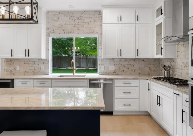 Photo 3 of Sale Pending at 3401 Zebecca Crk Dr, Austin, TX 78732 | MLS# 5755314 | Listing updated on 2026-09-03