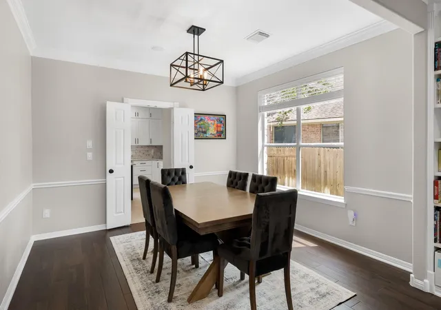 Photo 4 of Sale Pending at 3401 Zebecca Crk Dr, Austin, TX 78732 | MLS# 5755314 | Listing updated on 2026-09-03
