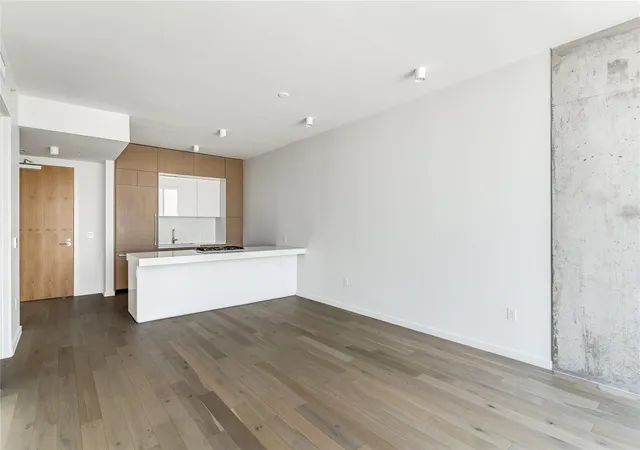 3rd image of 313 W 17Th St #1202, Austin, TX 78701 | MLS# 9815158