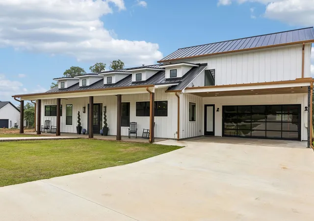 2nd image of 143 W Tanglebriar Ct, Bastrop, TX 78602 | MLS# 4920744