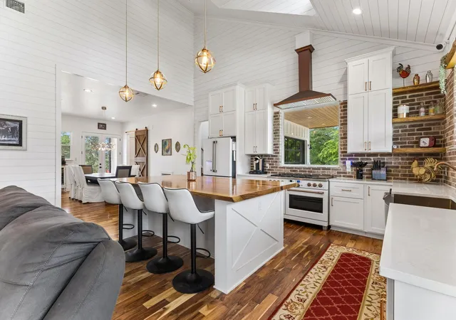 5th image of 143 W Tanglebriar Ct, Bastrop, TX 78602 | MLS# 4920744