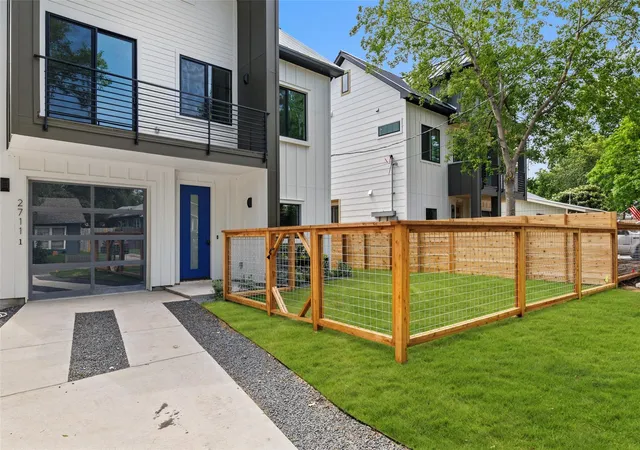Photo 2 of Single family home for sale at 2711 Stacy Ln #1, Austin, TX 78704 | MLS# 9929634 | Listing updated on 2026-09-05
