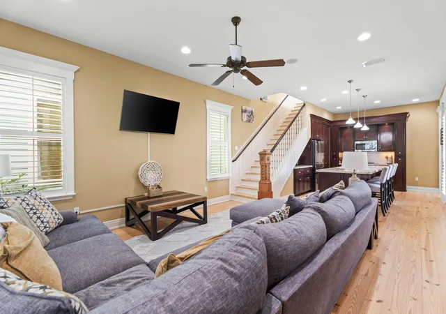 5th image of 412 Sailhouse Wy, Rockport, TX 78382 | MLS# 7074478