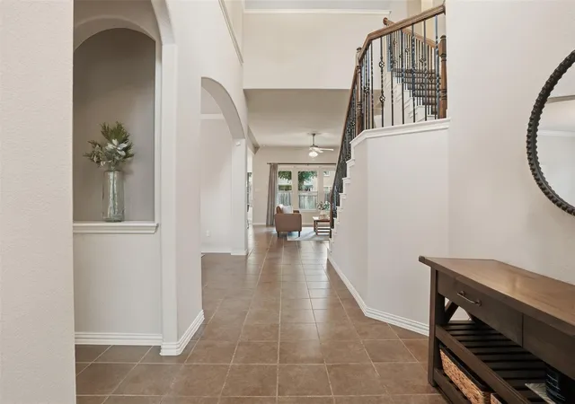Photo 3 of Single family home for sale at 1937 Kempwood Loop, Round Rock, TX 78665 | MLS# 8939304 | Listing updated on 2026-09-16