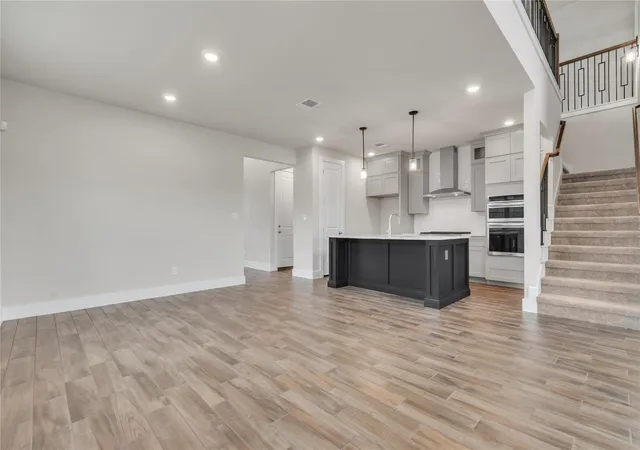 Photo 3 of Single family home for sale at 8505 Pine Muhly Dr, Lago Vista, TX 78645 | MLS# 5040746 | Listing updated on 2026-09-28