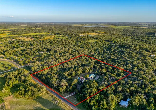 2nd image of 19301 Eyerley Rd, Manor, TX 78653 | MLS# 4589126