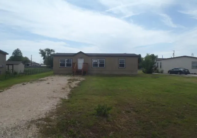 Manufactured home for sale at 113 Merganser Cv, San Marcos, TX 78666 | MLS# 5536725