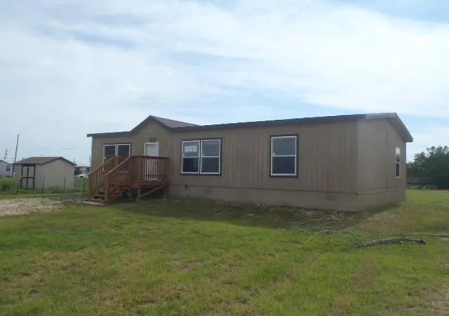 Photo 2 of Manufactured home for sale at 113 Merganser Cv, San Marcos, TX 78666 | MLS# 5536725 | Listing updated on 2026-10-02