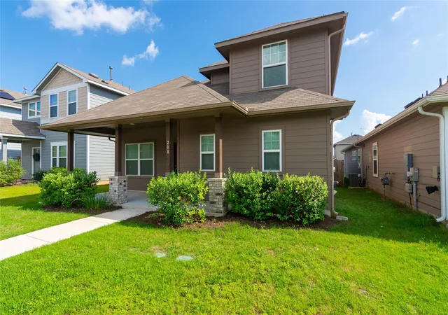 Photo 2 of Single family home for sale at 208 Timber Brk Dr, Hutto, TX 78634 | MLS# 5960502 | Listing updated on 2026-08-21
