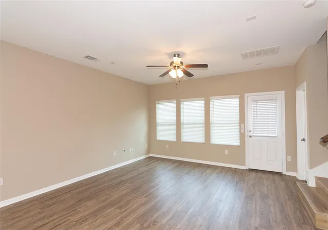 Photo 4 of Single family home for sale at 208 Timber Brk Dr, Hutto, TX 78634 | MLS# 5960502 | Listing updated on 2026-08-21
