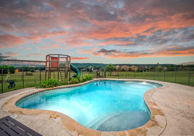 Photo 2 of Single family home for sale at 109 Westview Dr, Georgetown, TX 78628 | MLS# 8169556 | Listing updated on 2026-10-15