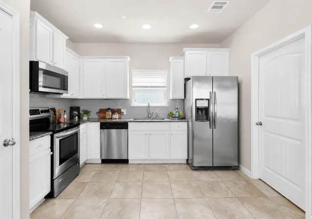 Photo 3 of Single family home for sale at 18416 Cumberland Gap St, Pflugerville, TX 78660 | MLS# 5029702 | Listing updated on 2026-09-01