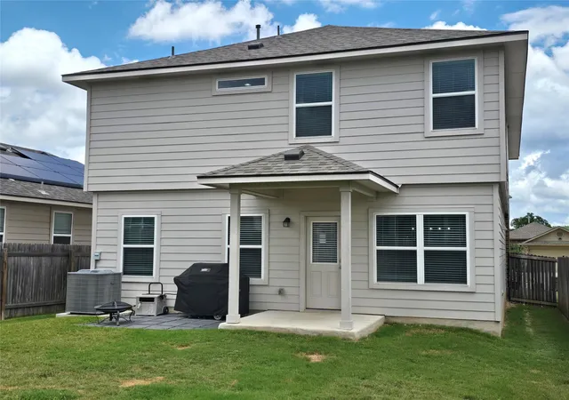 Photo 4 of Single family home for sale at 212 Yoakum St, Leander, TX 78641 | MLS# 8194091 | Listing updated on 2026-09-01