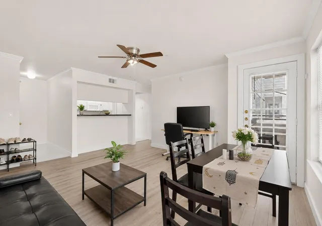 5th image of 501 W 26Th St #224, Austin, TX 78705 | MLS# 2450463