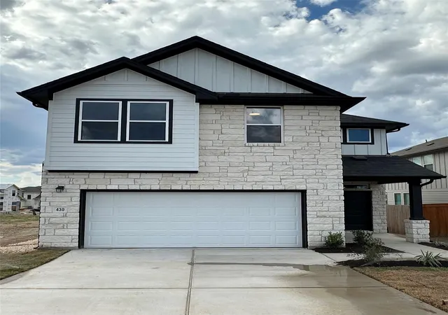Photo 1 of Single family home for sale at 430 Elephant Is Loop, Kyle, TX 78640 | MLS# 2552674 | Listing updated on 2026-09-30