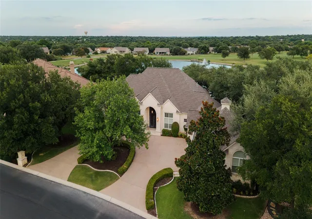 Photo 1 of Single family home for sale at 200 Stardust Ln, Georgetown, TX 78633 | MLS# 1563256 | Listing updated on 2026-10-09