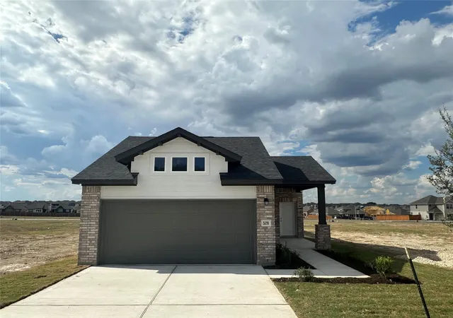 Photo 1 of Single family home for sale at 526 Elephant Is Loop, Kyle, TX 78640 | MLS# 5333593 | Listing updated on 2026-10-08