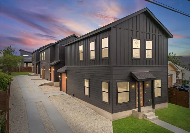 1st image of 7310 Carver Ave #1, Austin, TX 78752 | MLS# 6773869