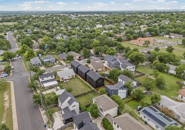 23rd image of 7310 Carver Ave #1, Austin, TX 78752 | MLS# 6773869