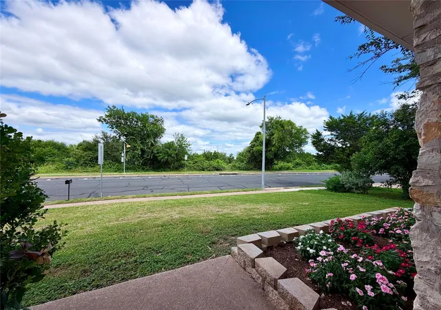 5th image of 8200 Furness Dr, Austin, TX 78753 | MLS# 2712260