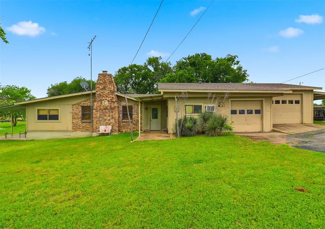 Homes for sale in Tow, TX | 1412 Parkway St, Tow, TX 78672 | MLS# 6700731