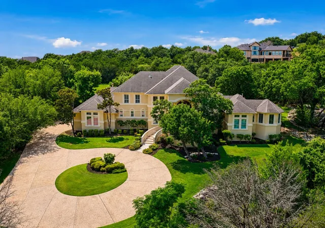 Photo 3 of Single family home for sale at 4626 High Gate Dr, Austin, TX 78730 | MLS# 5407171 | Listing updated on 2026-08-24