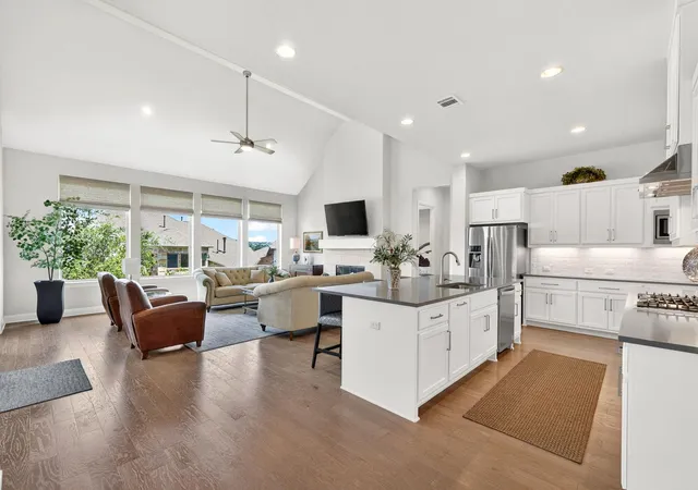 Photo 3 of Single family home for sale at 2407 Skywalk Ln #61, Spicewood, TX 78669 | MLS# 8888962 | Listing updated on 2026-09-03