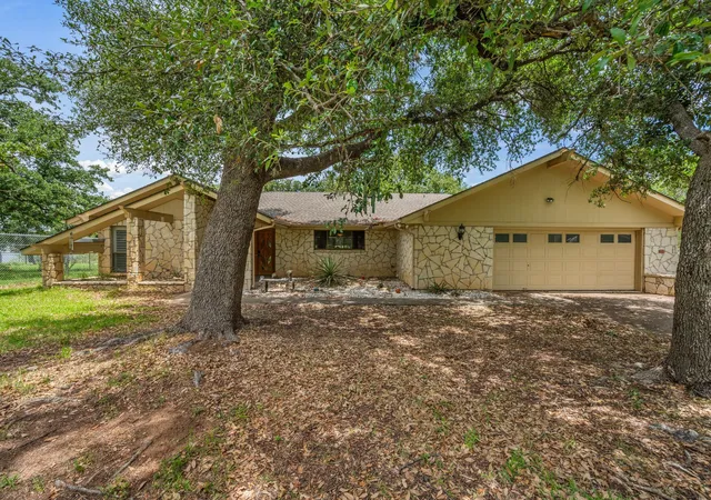 3rd image of 109 Sunset Cir, Burnet, TX 78611 | MLS# 8694278