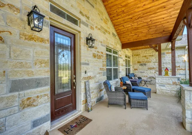 Homes for sale in Lampasas, TX | 105 Buffalo Bnd, Lampasas, TX 76550 | MLS# 7120216