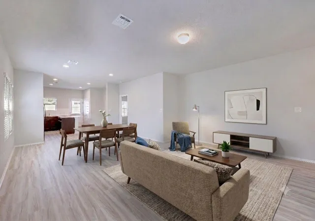 Photo 3 of Sale Pending at 116 Bent Crk Ln, Georgetown, TX 78628 | MLS# 2184656 | Listing updated on 2026-10-06